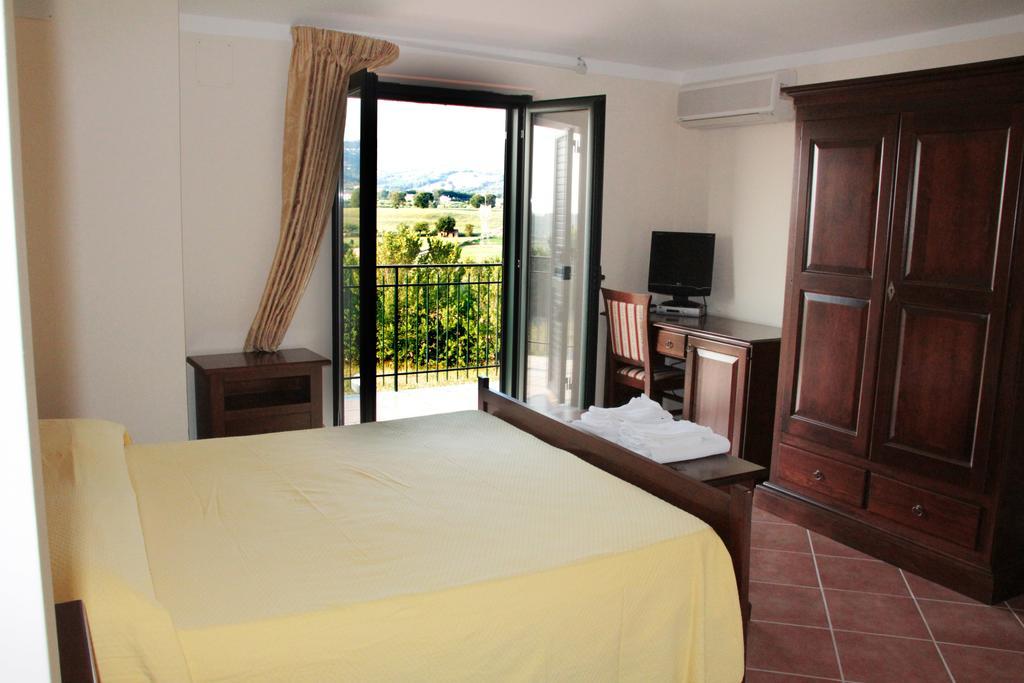 San Nicola Il Sole Hotel Albanella Kamer foto